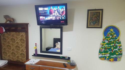 Zohar's Apartment