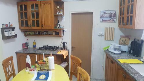 Zohar's Apartment