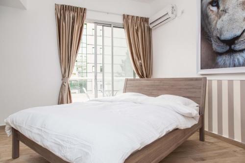 Luxurious Central Apartment