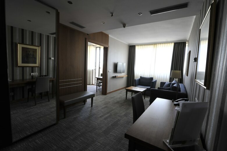 Hotel Holiday Inn Skopje