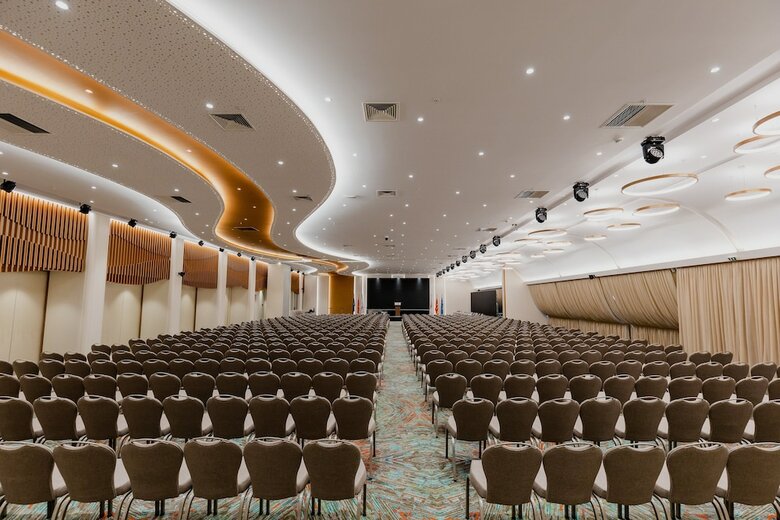 Hotel Holiday Inn Skopje