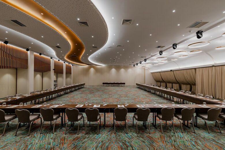 Hotel Holiday Inn Skopje
