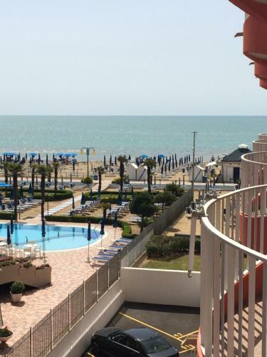Apartamento Condominio Apollo