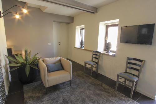 Pomelia Luxury Apartments