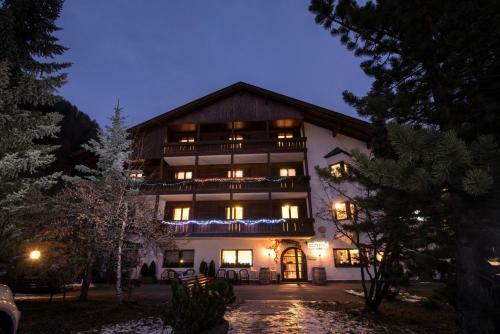 Hotel Casa Alpina - Alpin Haus