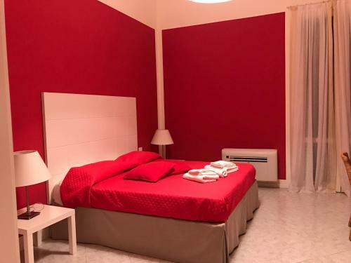 Hostal Alba Chiara Rooms