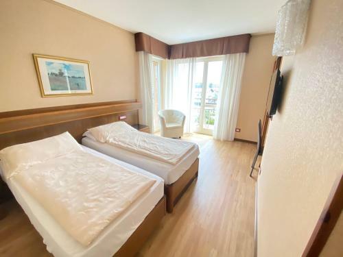 Sunlake Hotel