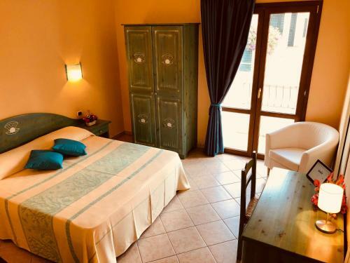 La Perla Hotel