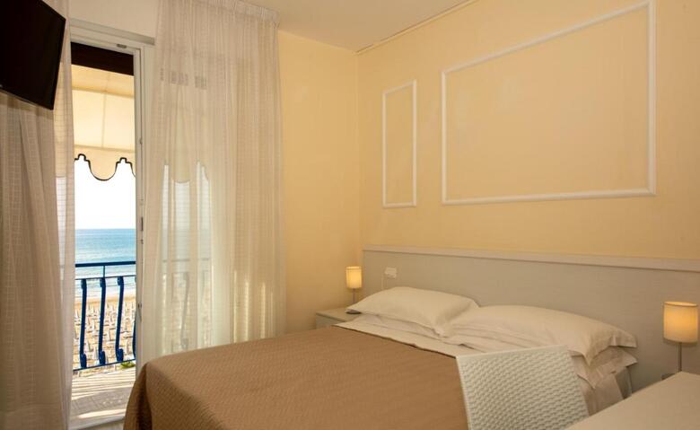 Hotel Plaza Esplanade