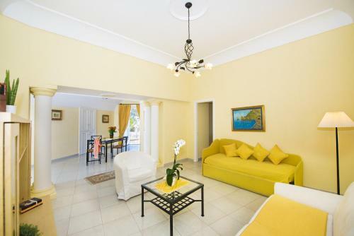 Hostal Alcione Residence