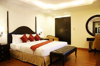 Hotel Lk Royal Suite