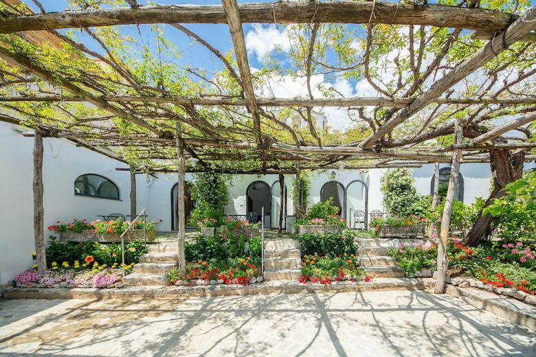 Hotel Villa Amore