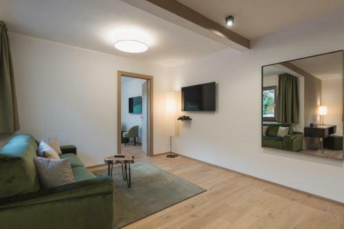 Oliven- & Genusshotel Hirzer