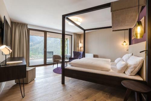 Oliven- & Genusshotel Hirzer