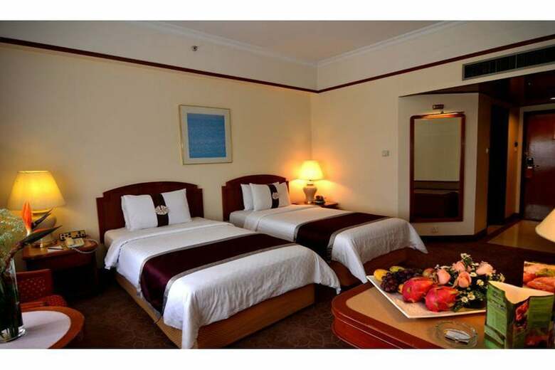 Hotel The Puteri Pacific