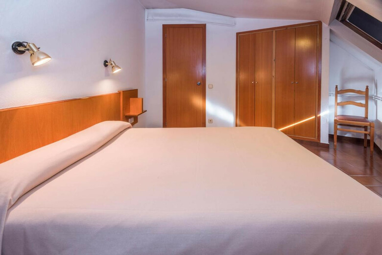 Hotel & Aparthotel Serhs Cosmos