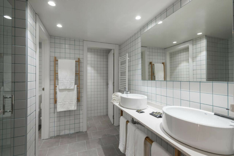 Hotel & Aparthotel Serhs Cosmos