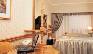 Hotel Bristol