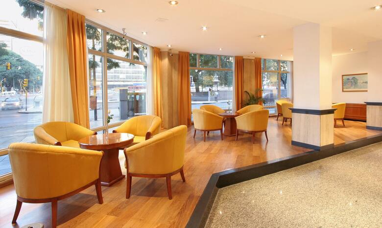 Hotel Bristol
