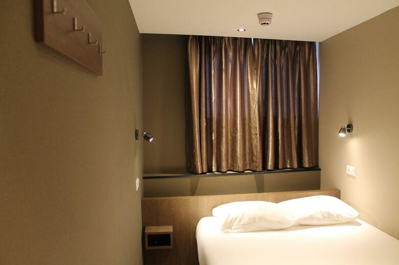 Hotel Blossoms City