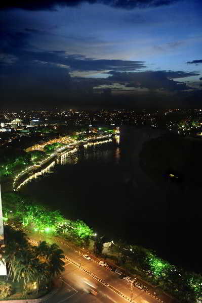 Riverside Majestic Hotel