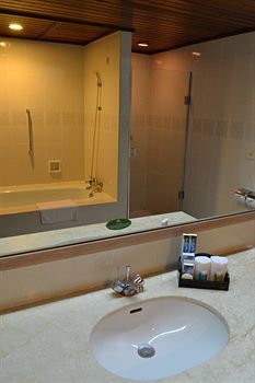 Hotel Damai Beach Resort