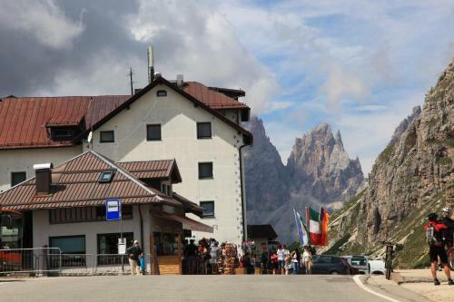 Hotel Col Di Lana