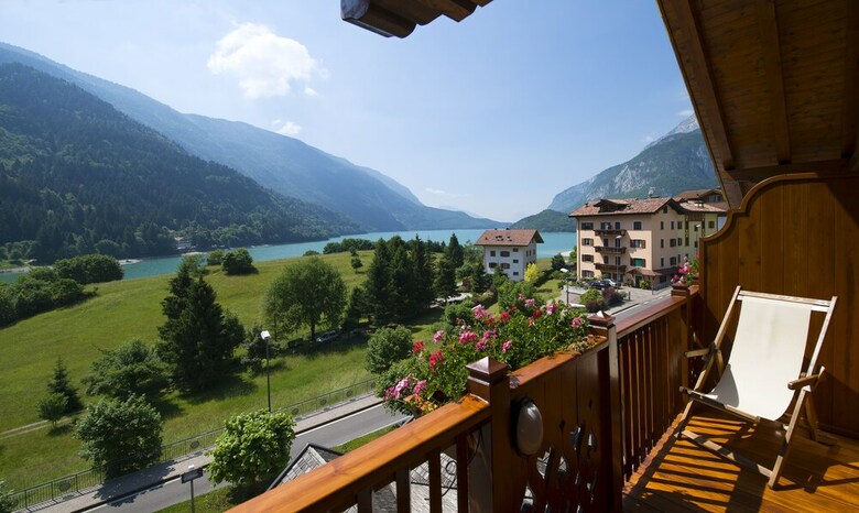 Du Lac Vital Mountain Hotel
