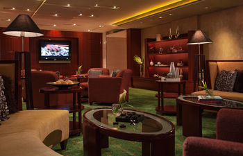 Hotel Renaissance Wuhan