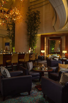 Hotel Renaissance Wuhan