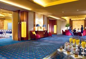 Hotel Renaissance Wuhan
