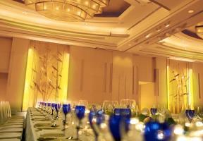 Hotel Renaissance Wuhan