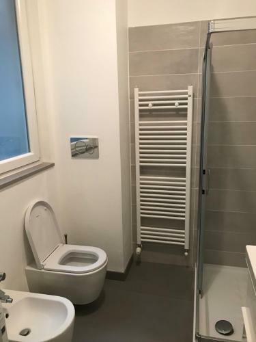 Hll Hotel Lungolago Lecco