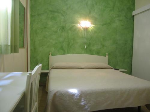 Bed & Breakfast Night & Day