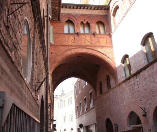 Hostal Affittacamere Arco Polinori