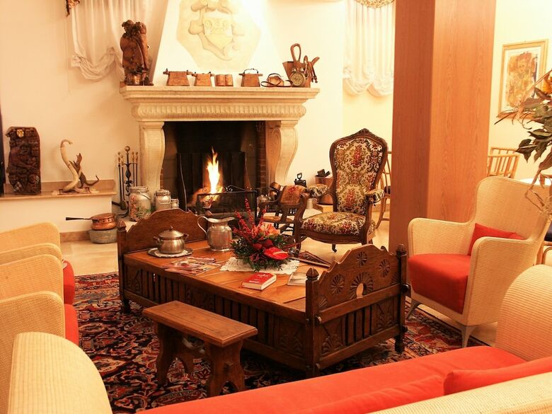 Paradise Hotel & Wellness