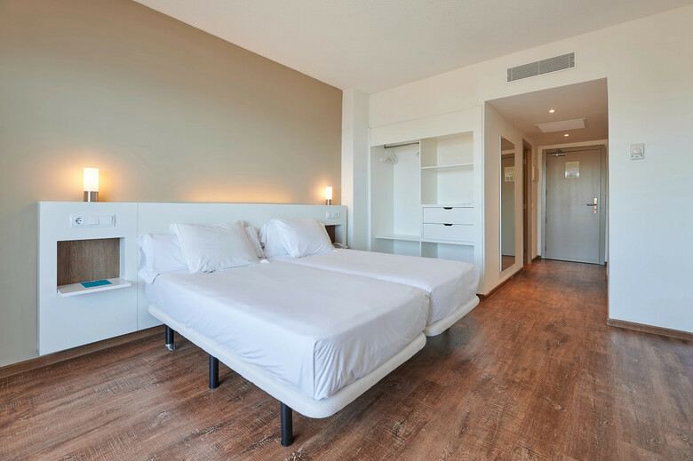 Hotel Alua Calas De Mallorca