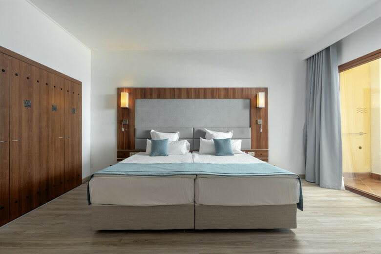 Hotel Alua Helios Bay