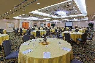Hotel Crowne Plaza Dulles Airport