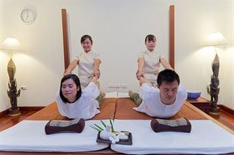 Hotel Teak Garden Spa And Resort