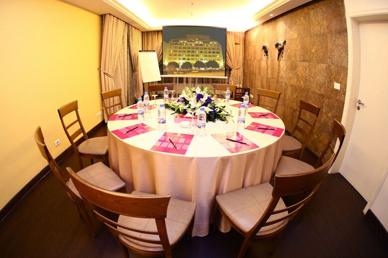 Hotel Markazia Monroe Suites