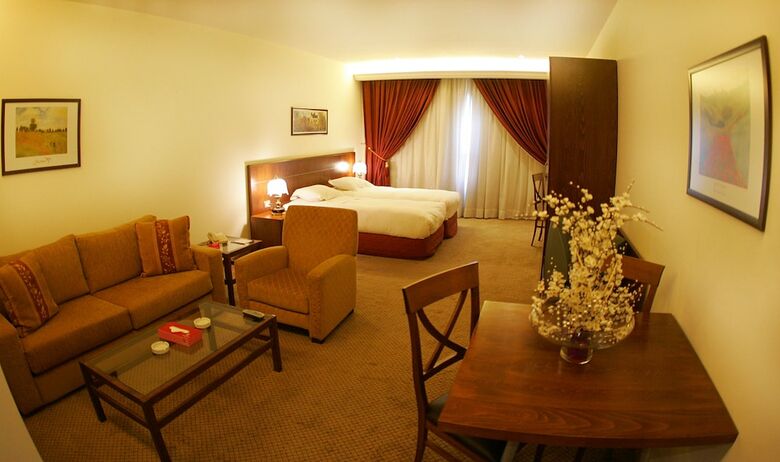 Hotel Markazia Monroe Suites