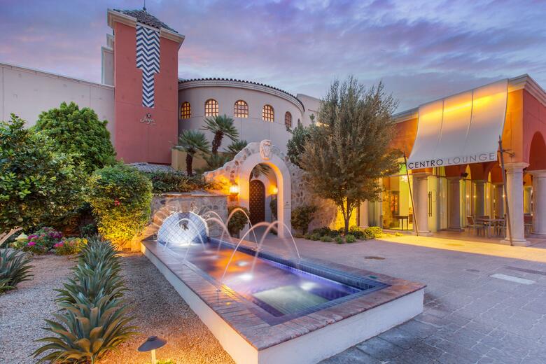 Hotel Montelucia Resort & Spa