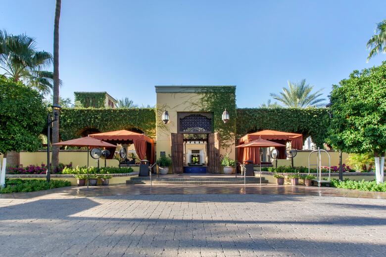 Hotel Montelucia Resort & Spa