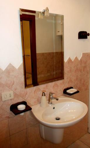 Hostal Giardino Dei Limoni Apartment