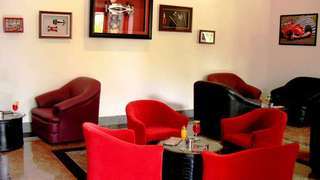 Hotel Jayamahal Palace