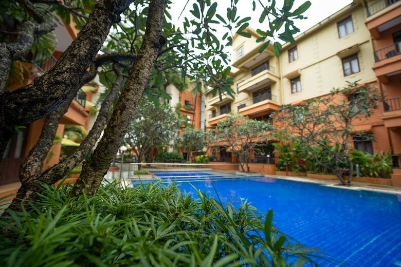 Hotel Neelam The Grand