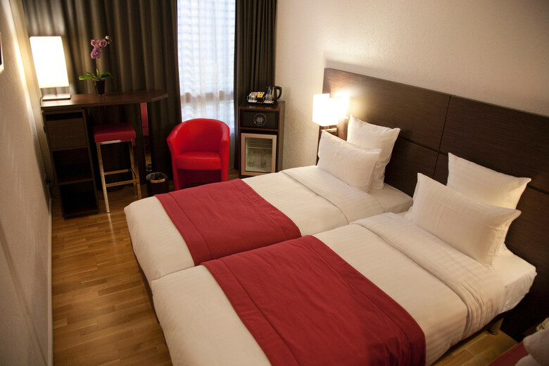 Hotel Nash Airport