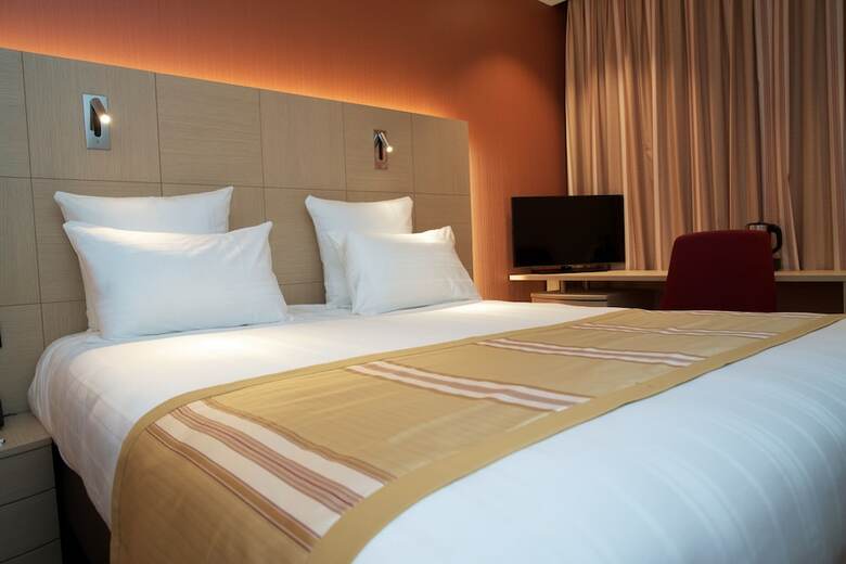 Hotel Nash Airport