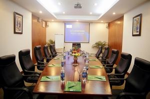 Hotel Que Huong Liberty 4